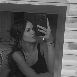 Meet your Posher, Ivy